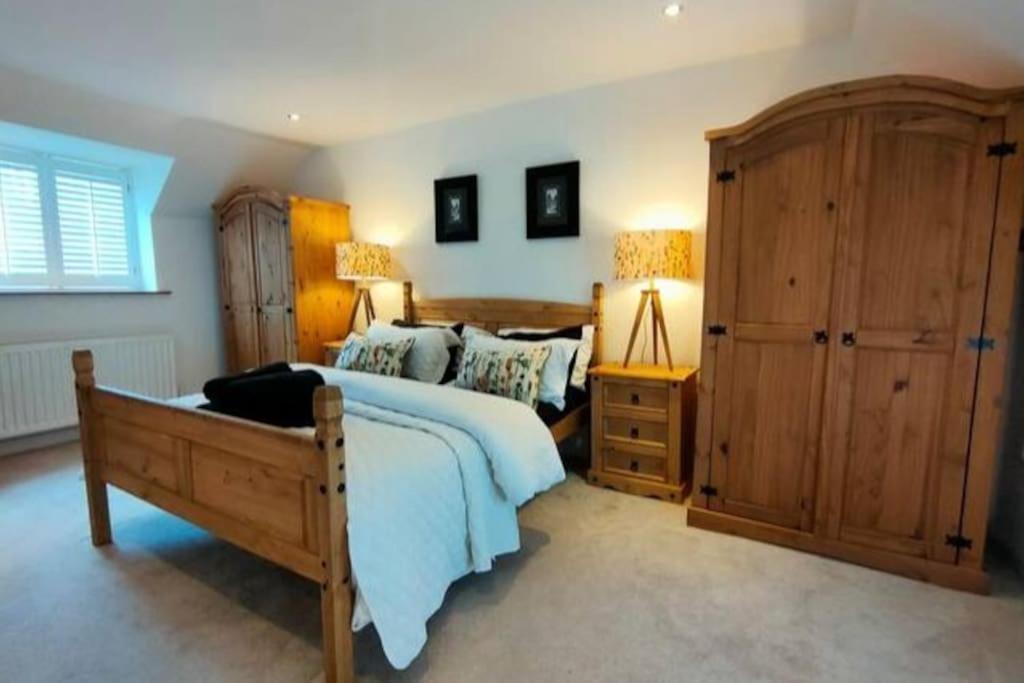 Holiday home Rural With Wood Fired Hot Tub